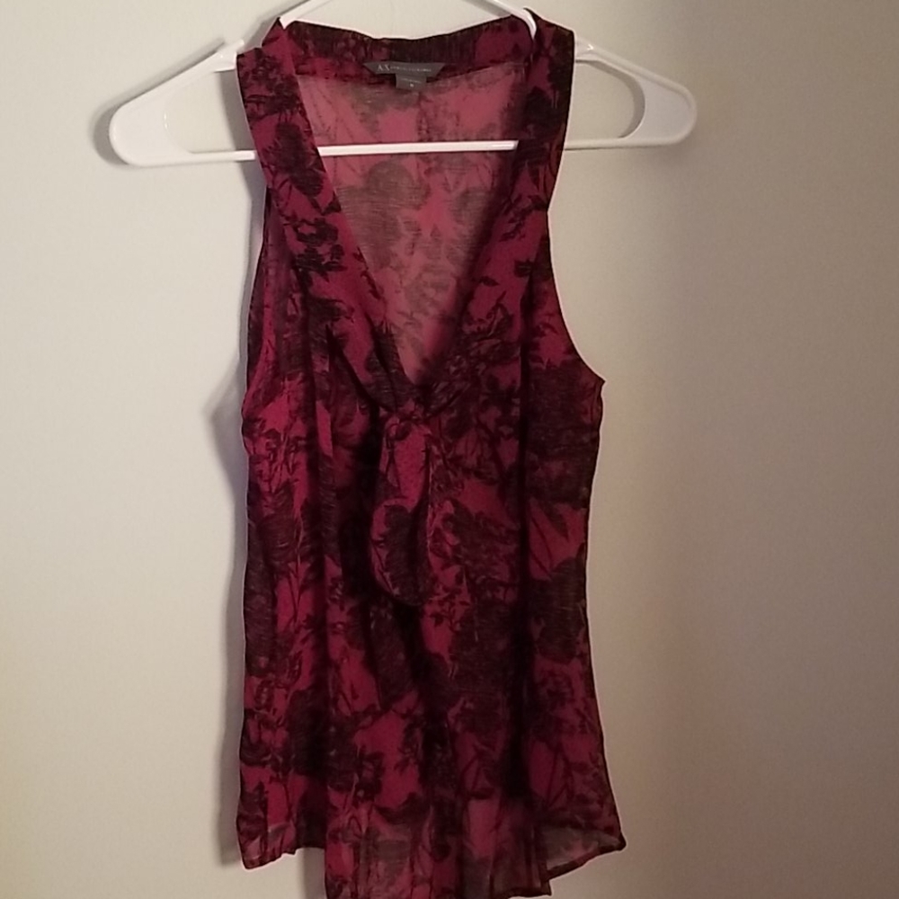 Pretty plum/burgandy and black sleeveless top